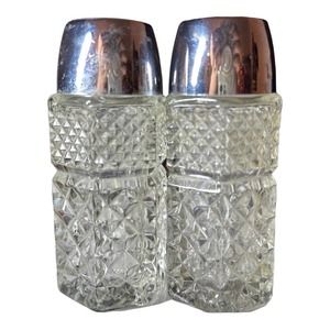 Crystal VINTAGE ANCHOR HOCKING WEXFORD SALT AND PEPPER SHAKERS SET